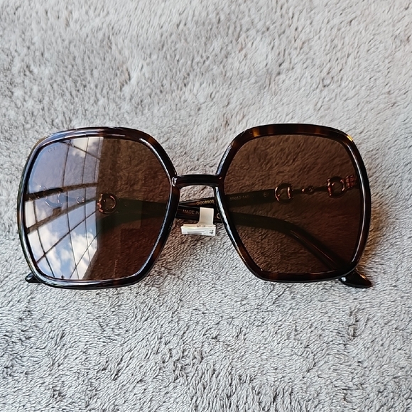 Gucci Square Oversized Sunglasses